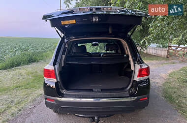 Позашляховик / Кросовер Toyota Highlander 2011 в 