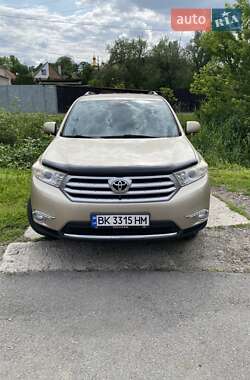 Позашляховик / Кросовер Toyota Highlander 2012 в Рівному