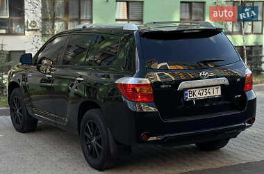 Внедорожник / Кроссовер Toyota Highlander 2007 в 