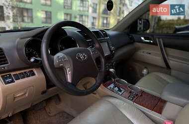Внедорожник / Кроссовер Toyota Highlander 2007 в 