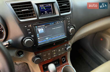 Внедорожник / Кроссовер Toyota Highlander 2007 в 