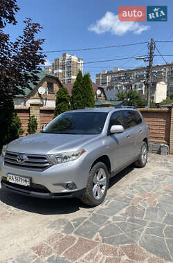 Внедорожник / Кроссовер Toyota Highlander 2012 в Киеве