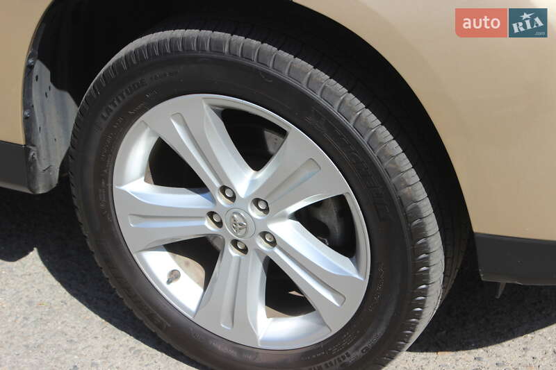 Внедорожник / Кроссовер Toyota Highlander 2011 в Днепре