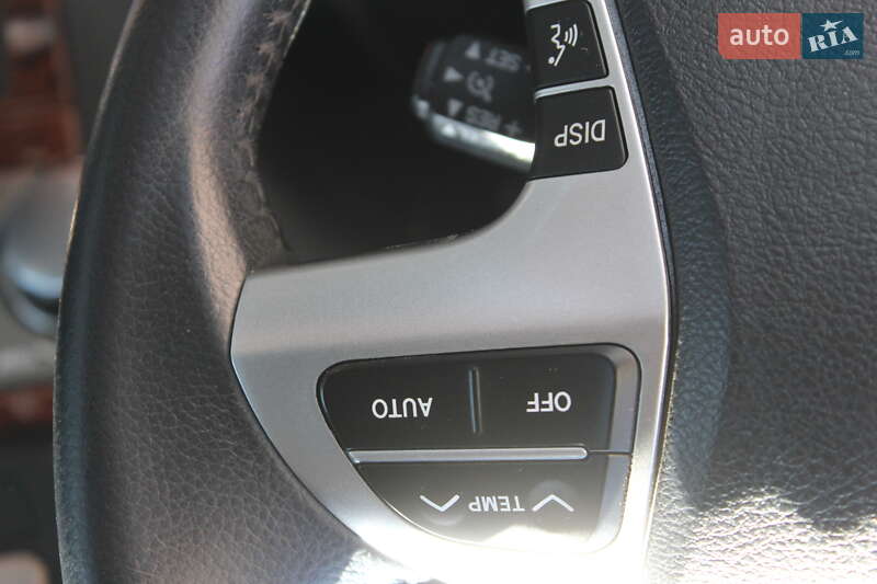 Внедорожник / Кроссовер Toyota Highlander 2011 в Днепре