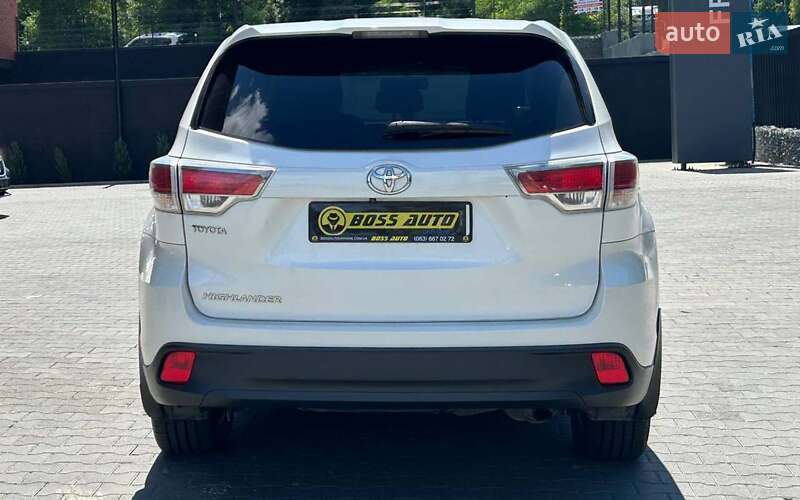 Внедорожник / Кроссовер Toyota Highlander 2015 в Черновцах