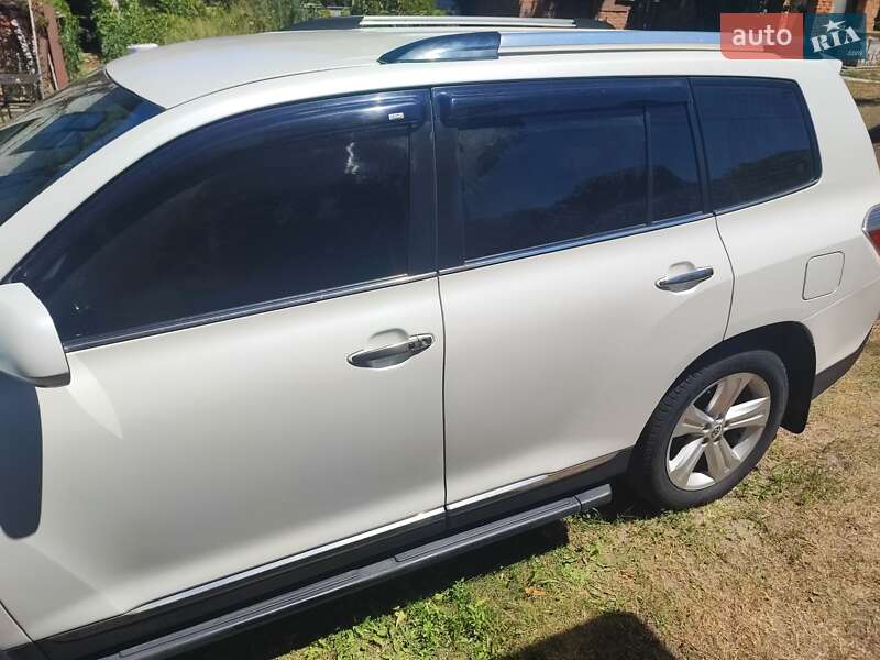 Toyota Highlander 2011 Toyota Highlander 2011