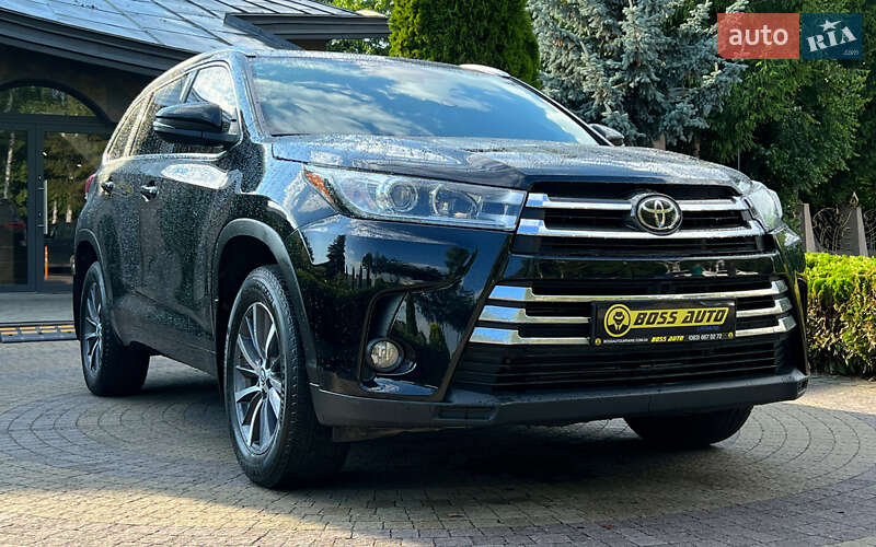 Toyota Highlander 2016