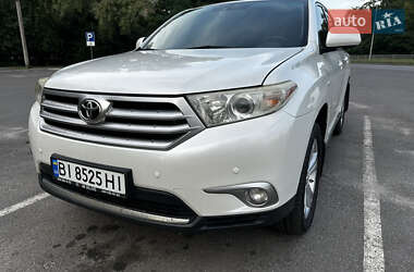 Внедорожник / Кроссовер Toyota Highlander 2011 в Полтаве