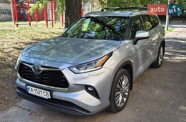 Внедорожник / Кроссовер Toyota Highlander 2021 в Киеве