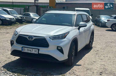 Внедорожник / Кроссовер Toyota Highlander 2023 в Киеве