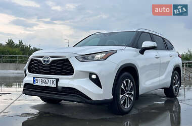 Позашляховик / Кросовер Toyota Highlander 2023 в 