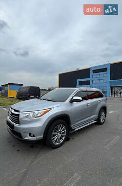 Внедорожник / Кроссовер Toyota Highlander 2014 в Киеве