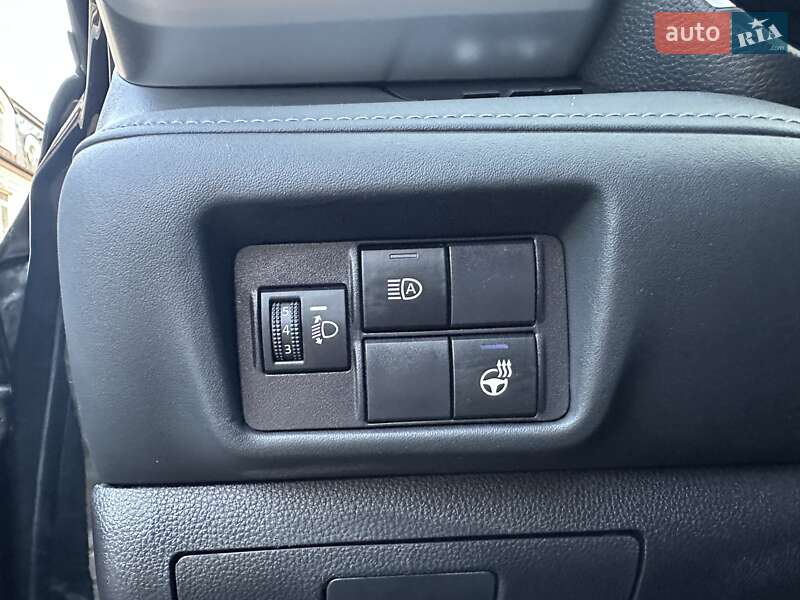 Внедорожник / Кроссовер Toyota Highlander 2022 в Киеве