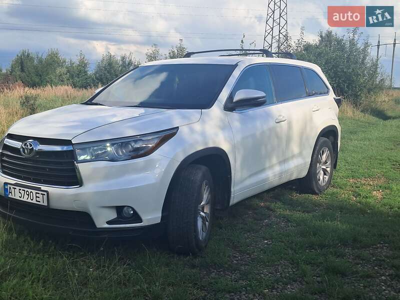 Toyota Highlander 2015