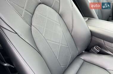 Внедорожник / Кроссовер Toyota Highlander 2025 в 