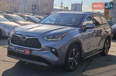 Позашляховик / Кросовер Toyota Highlander 2020 в Харкові