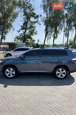 Позашляховик / Кросовер Toyota Highlander 2012 в Полтаві