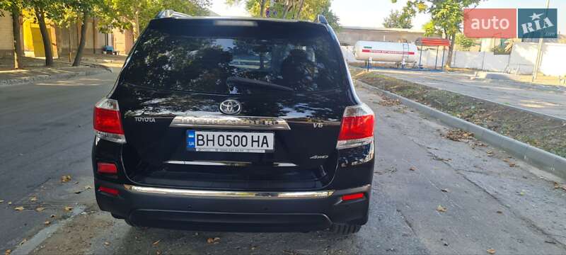 Внедорожник / Кроссовер Toyota Highlander 2012 в Одессе