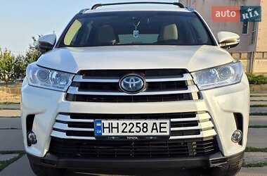 Внедорожник / Кроссовер Toyota Highlander 2019 в Одессе