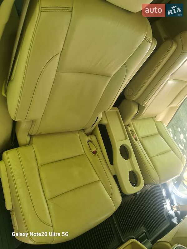 Внедорожник / Кроссовер Toyota Highlander 2015 в Измаиле фото 38 Внедорожник / Кроссовер Toyota Highlander 2015 в Измаиле