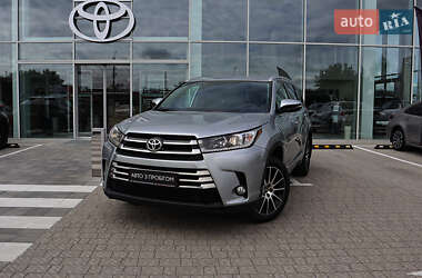 Внедорожник / Кроссовер Toyota Highlander 2019 в Ровно