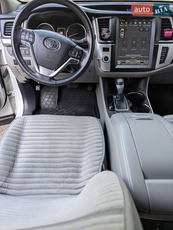 Позашляховик / Кросовер Toyota Highlander 2018 в Івано-Франківську фото 17 Позашляховик / Кросовер Toyota Highlander 2018 в Івано-Франківську