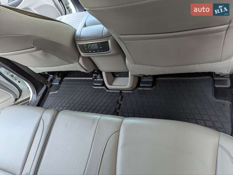Позашляховик / Кросовер Toyota Highlander 2018 в Івано-Франківську фото 44 Позашляховик / Кросовер Toyota Highlander 2018 в Івано-Франківську