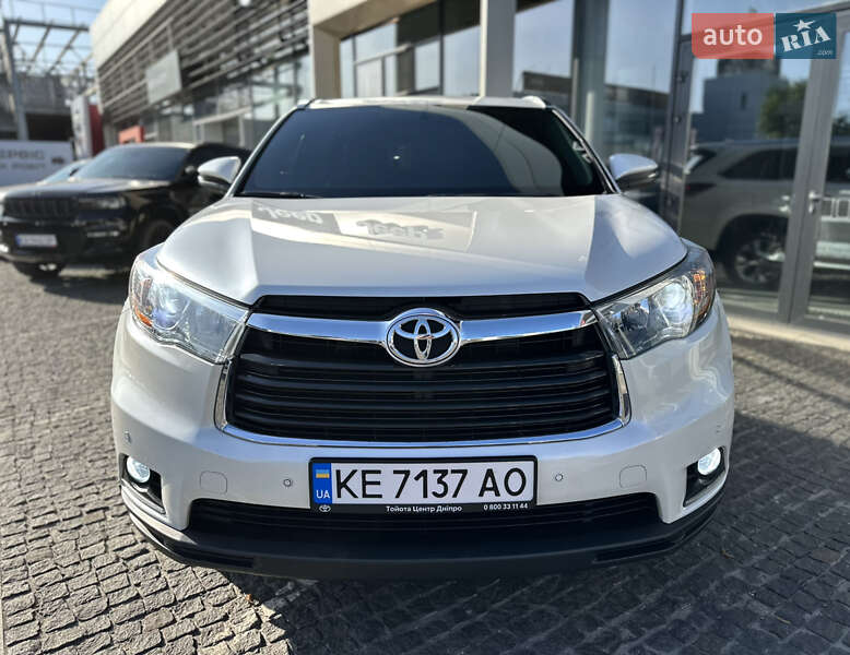 Внедорожник / Кроссовер Toyota Highlander 2014 в Днепре фото 2 Внедорожник / Кроссовер Toyota Highlander 2014 в Днепре