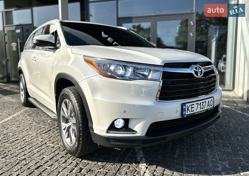 Внедорожник / Кроссовер Toyota Highlander 2014 в Днепре фото 6 Внедорожник / Кроссовер Toyota Highlander 2014 в Днепре