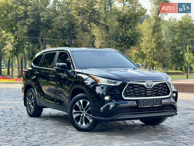 Toyota Highlander 2024