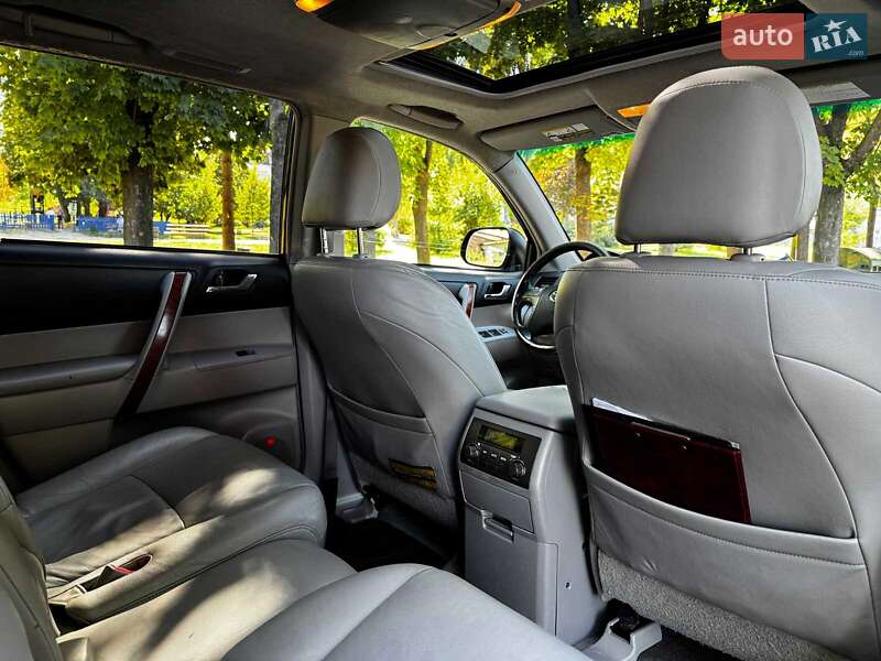 Внедорожник / Кроссовер Toyota Highlander 2008 в Киеве