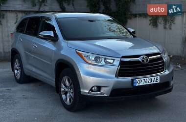 Внедорожник / Кроссовер Toyota Highlander 2014 в Запорожье