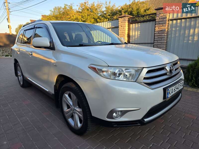 Toyota Highlander 2011 Toyota Highlander 2011