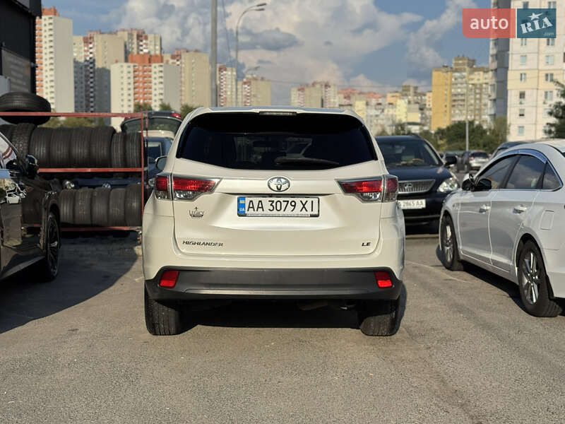 Внедорожник / Кроссовер Toyota Highlander 2015 в Киеве фото 3 Внедорожник / Кроссовер Toyota Highlander 2015 в Киеве