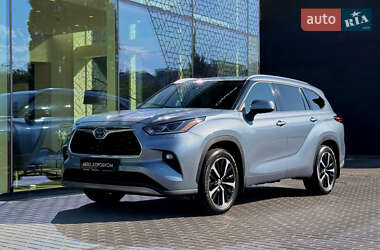 Внедорожник / Кроссовер Toyota Highlander 2022 в Одессе