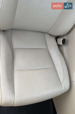 Внедорожник / Кроссовер Toyota Highlander 2017 в 