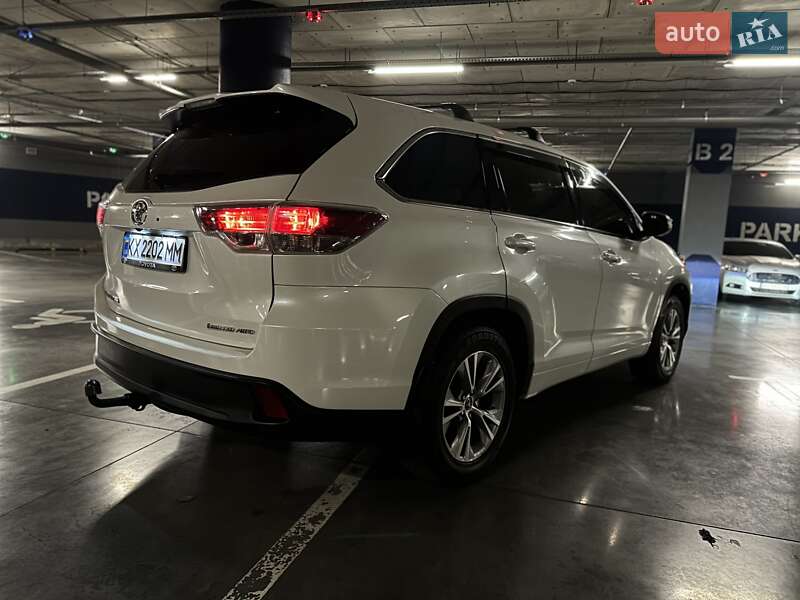 Внедорожник / Кроссовер Toyota Highlander 2016 в Харькове фото 5 Внедорожник / Кроссовер Toyota Highlander 2016 в Харькове