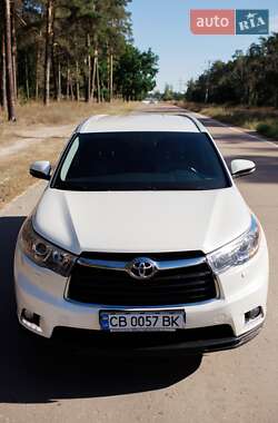 Внедорожник / Кроссовер Toyota Highlander 2015 в Чернигове