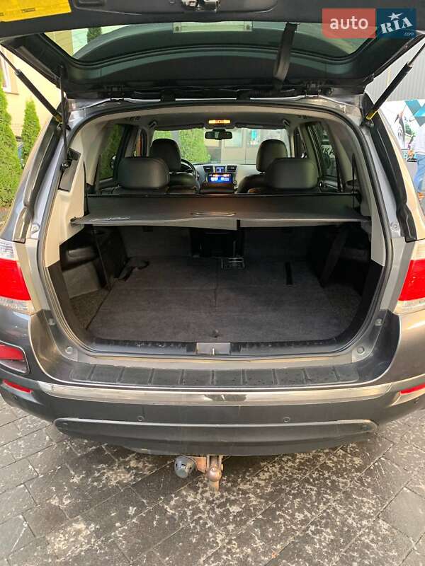 Внедорожник / Кроссовер Toyota Highlander 2011 в Ивано-Франковске