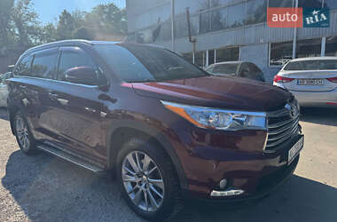 Внедорожник / Кроссовер Toyota Highlander 2014 в Киеве