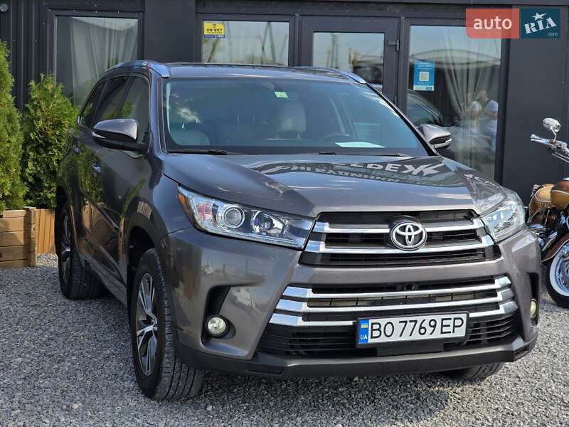 Внедорожник / Кроссовер Toyota Highlander 2015 в Тернополе фото 5 Внедорожник / Кроссовер Toyota Highlander 2015 в Тернополе