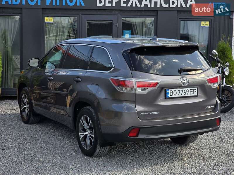 Внедорожник / Кроссовер Toyota Highlander 2015 в Тернополе фото 10 Внедорожник / Кроссовер Toyota Highlander 2015 в Тернополе