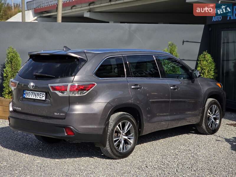 Внедорожник / Кроссовер Toyota Highlander 2015 в Тернополе фото 42 Внедорожник / Кроссовер Toyota Highlander 2015 в Тернополе