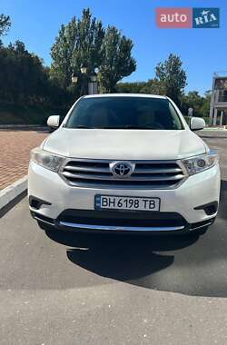Внедорожник / Кроссовер Toyota Highlander 2013 в Одессе