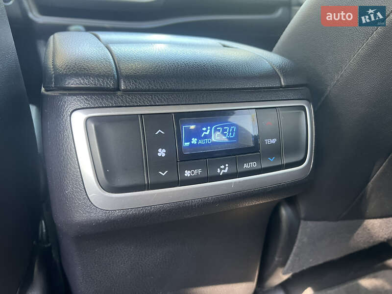 Позашляховик / Кросовер Toyota Highlander 2019 в Харкові