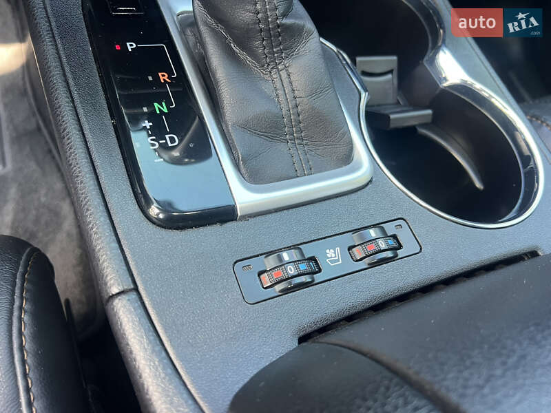 Позашляховик / Кросовер Toyota Highlander 2019 в Харкові