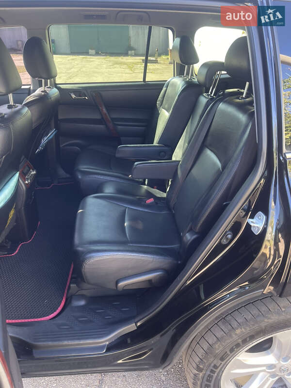 Внедорожник / Кроссовер Toyota Highlander 2013 в Житомире фото 13 Внедорожник / Кроссовер Toyota Highlander 2013 в Житомире
