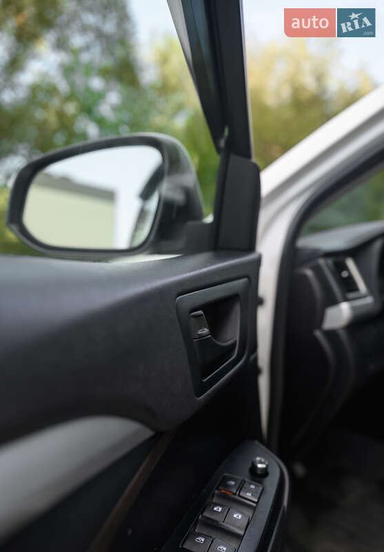 Внедорожник / Кроссовер Toyota Highlander 2015 в Новояворовске фото 25 Внедорожник / Кроссовер Toyota Highlander 2015 в Новояворовске