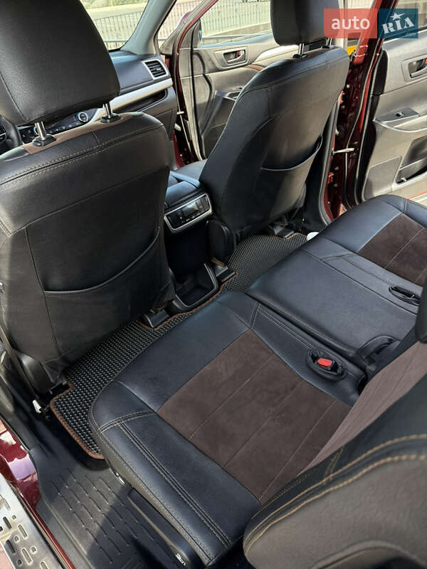 Внедорожник / Кроссовер Toyota Highlander 2015 в Харькове