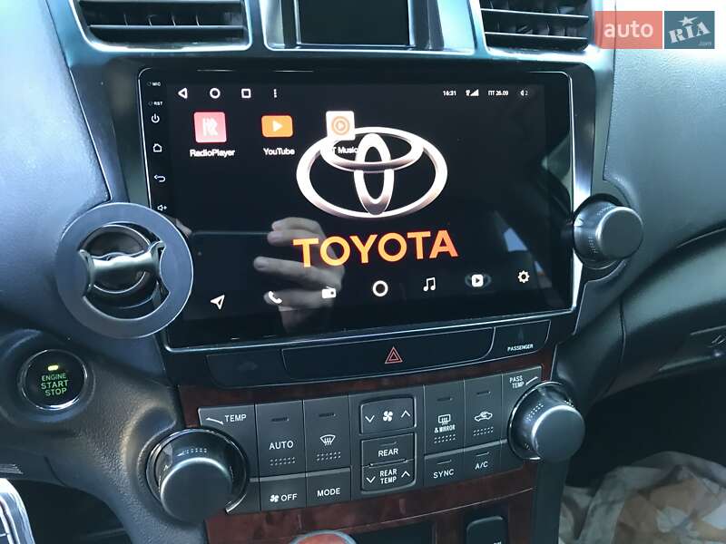 Внедорожник / Кроссовер Toyota Highlander 2010 в Желтых Водах